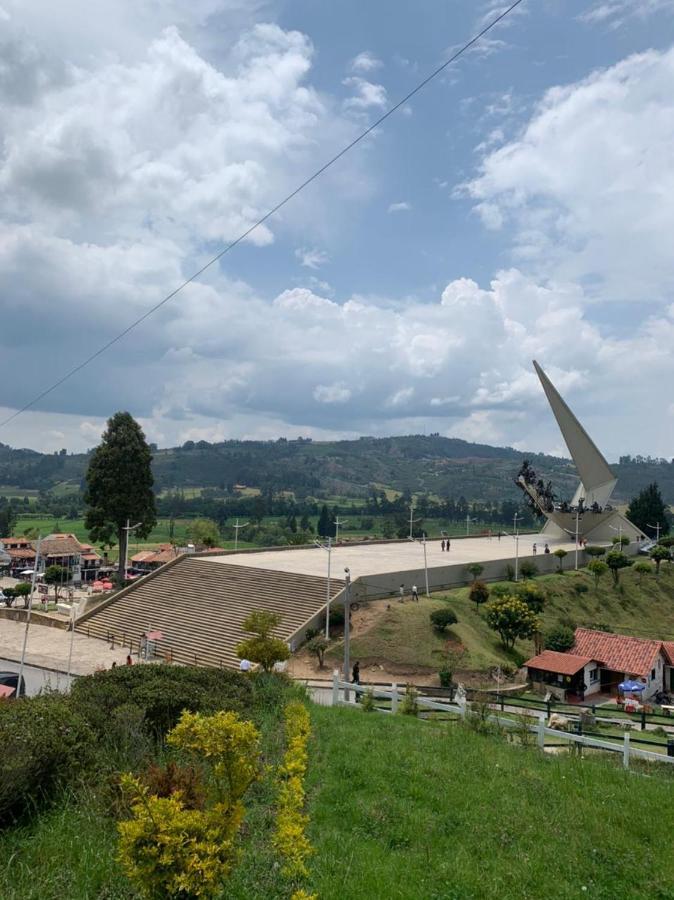 Hotel Lancers - Pantano De Vargas Paipa Boyaca Eksteriør billede