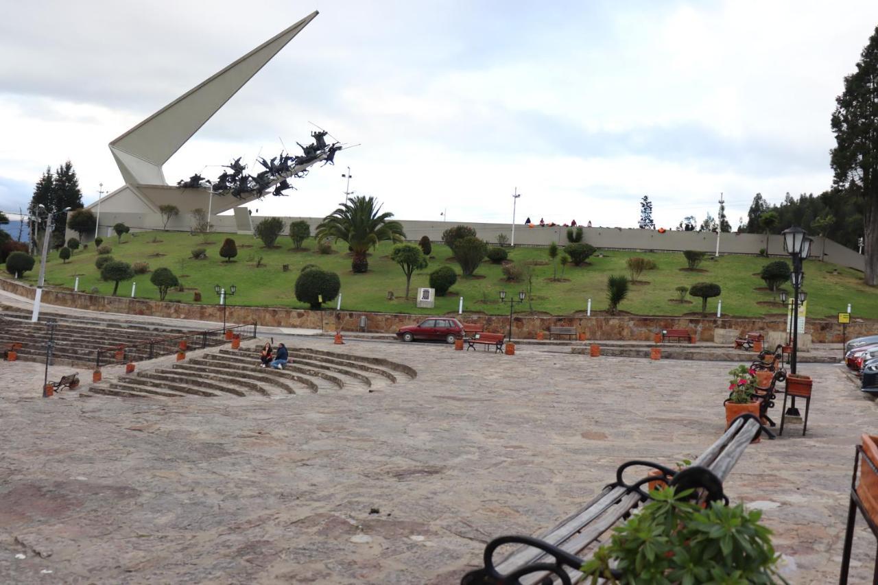 Hotel Lancers - Pantano De Vargas Paipa Boyaca Eksteriør billede